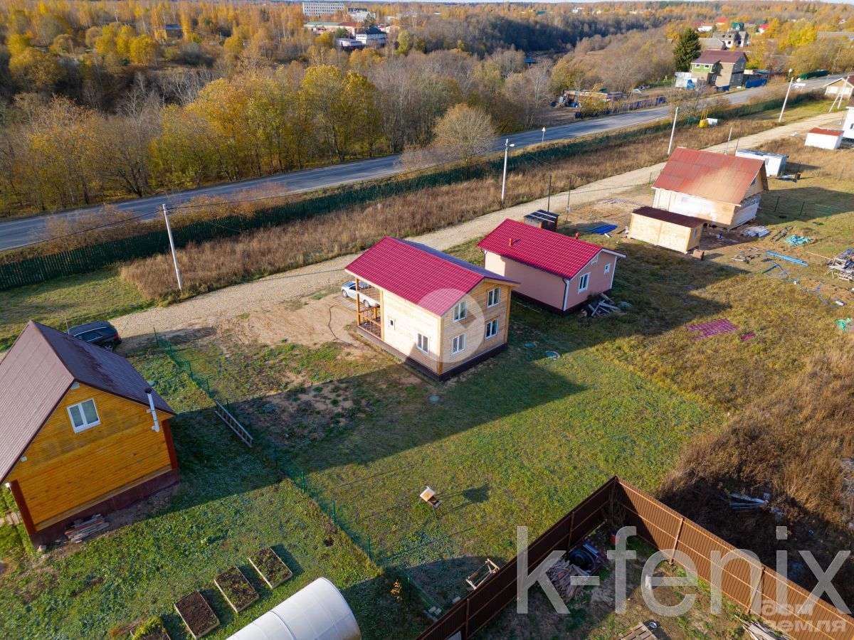 дом 105 метров, участок 6 сот